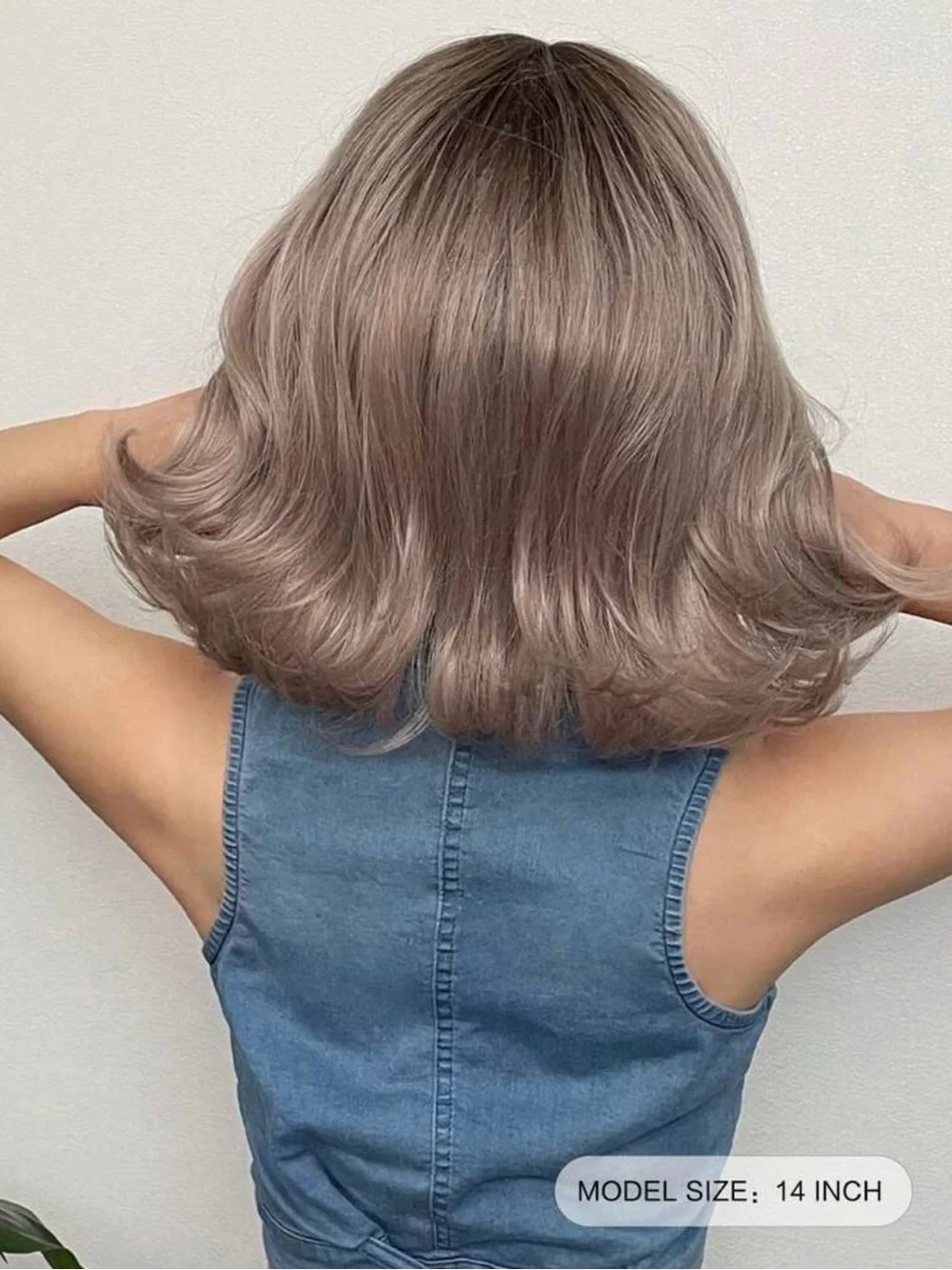 Premium Ombré Short Body Wave Wig with Bangs in Ash Blonde 14”
